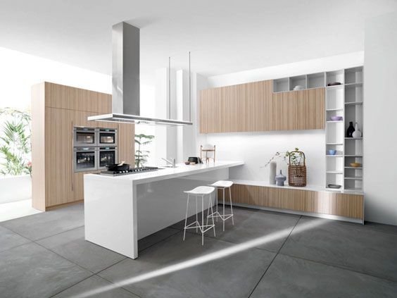 Cocina en madera con barra americana blanca
